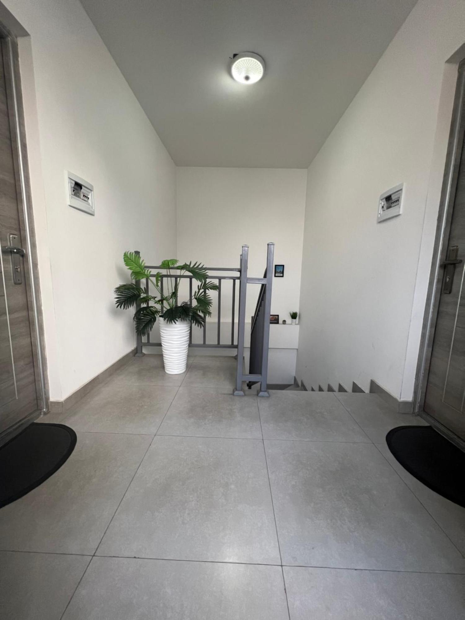 Cosy Apartment With Good Location Self Check In Yerevan Exterior photo
